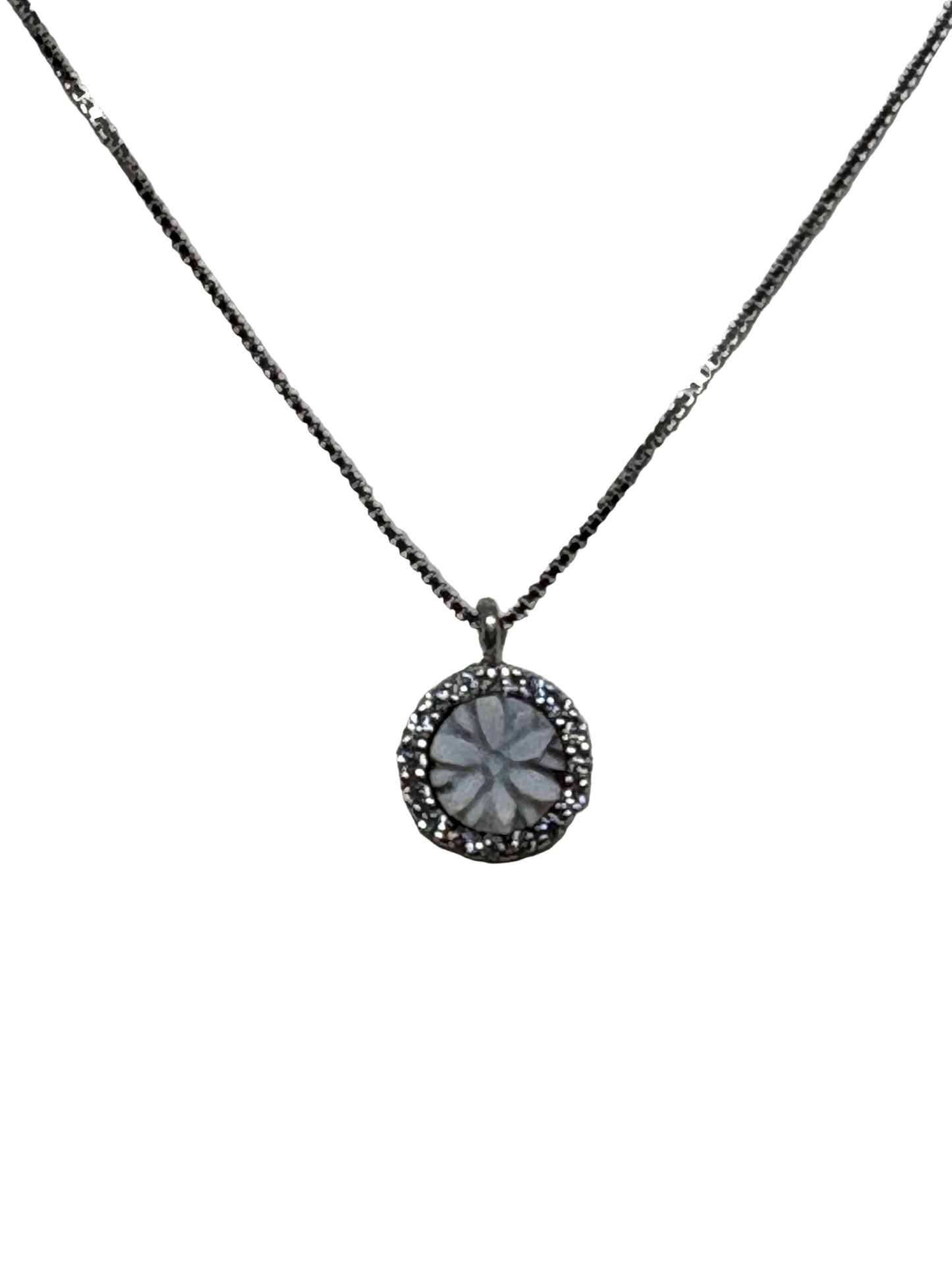 Collana in Cammeo incisione "Fiore"
