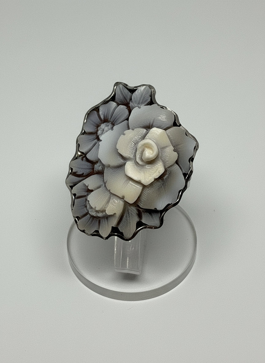 Anello in Cammeo "Fiore in Rilievo"