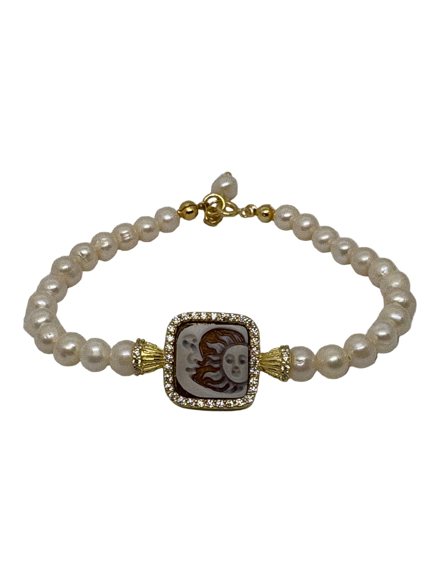 Bracciale in Perle e Cammeo incisione "Sole e Luna"