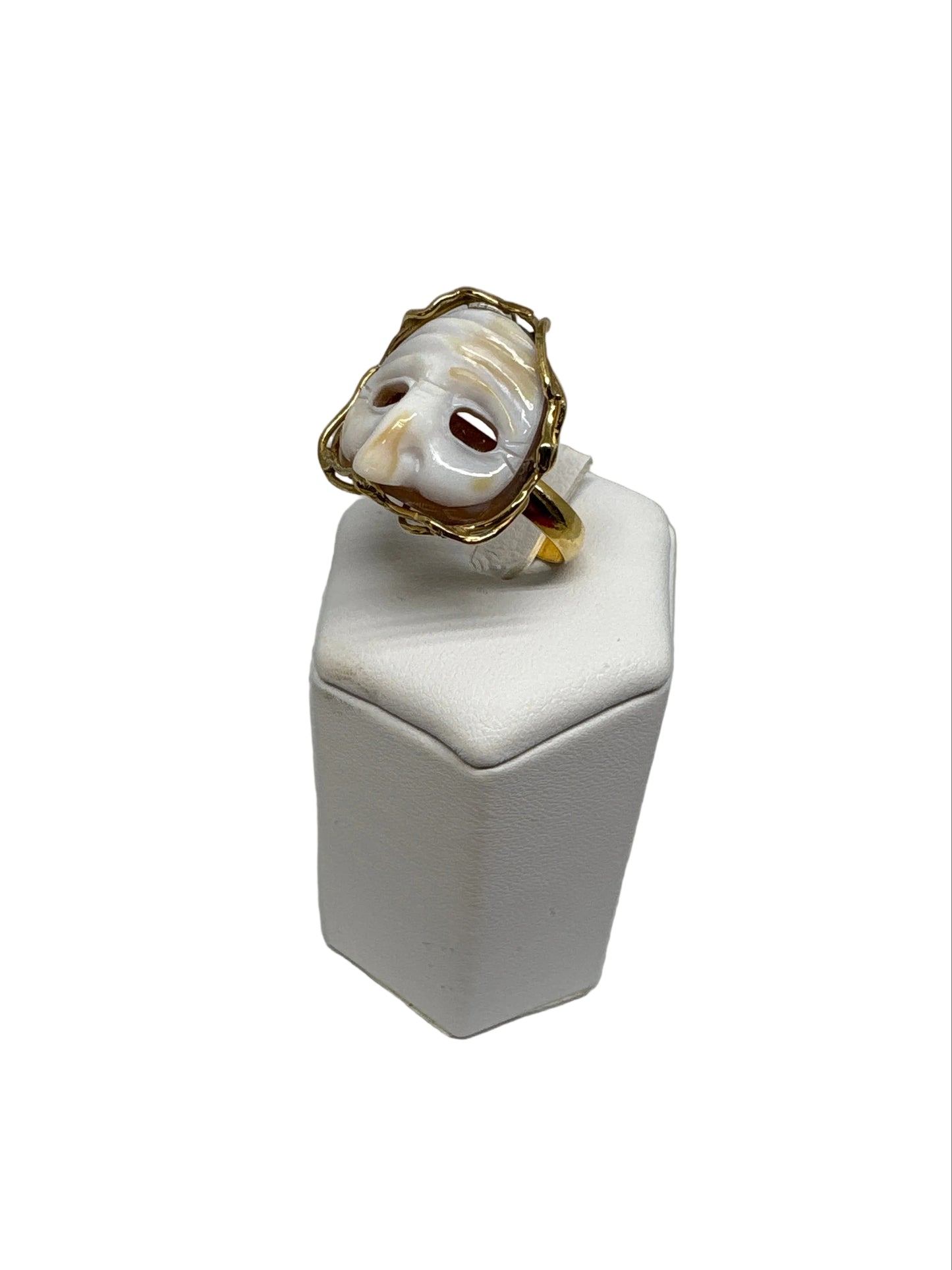 Anello in Cammeo incisione Pulcinella