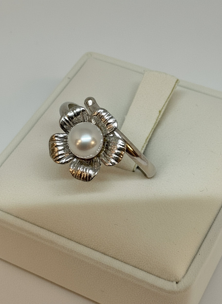 Anello con Perla