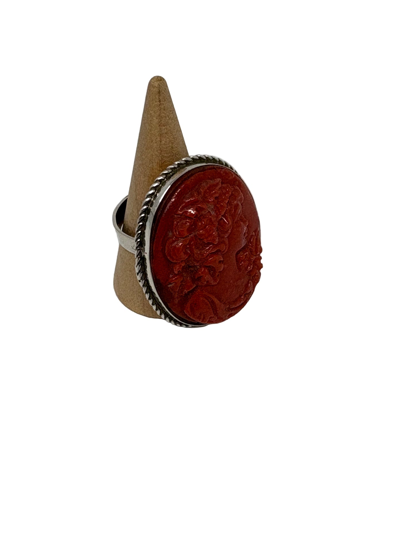 Anello in Cammeo e Pasta di Corallo