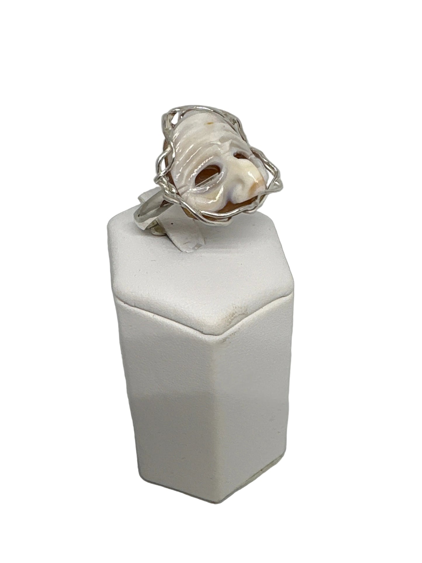 Anello in Cammeo incisione Pulcinella