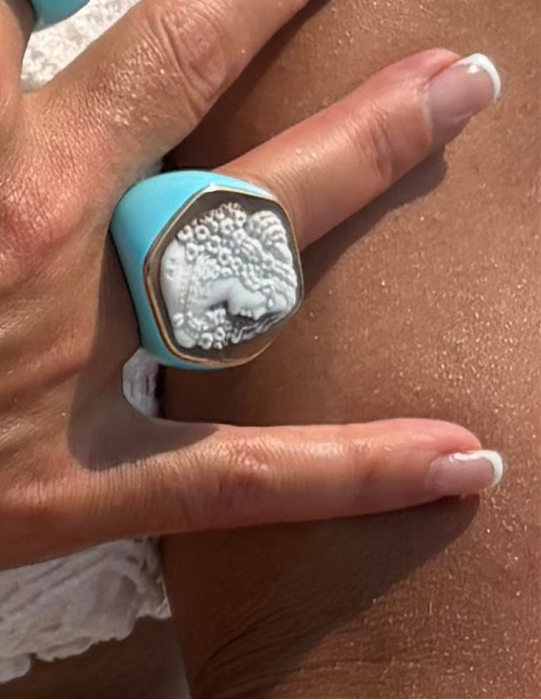 Anello in Cammeo Artistico e Pasta di Turchese