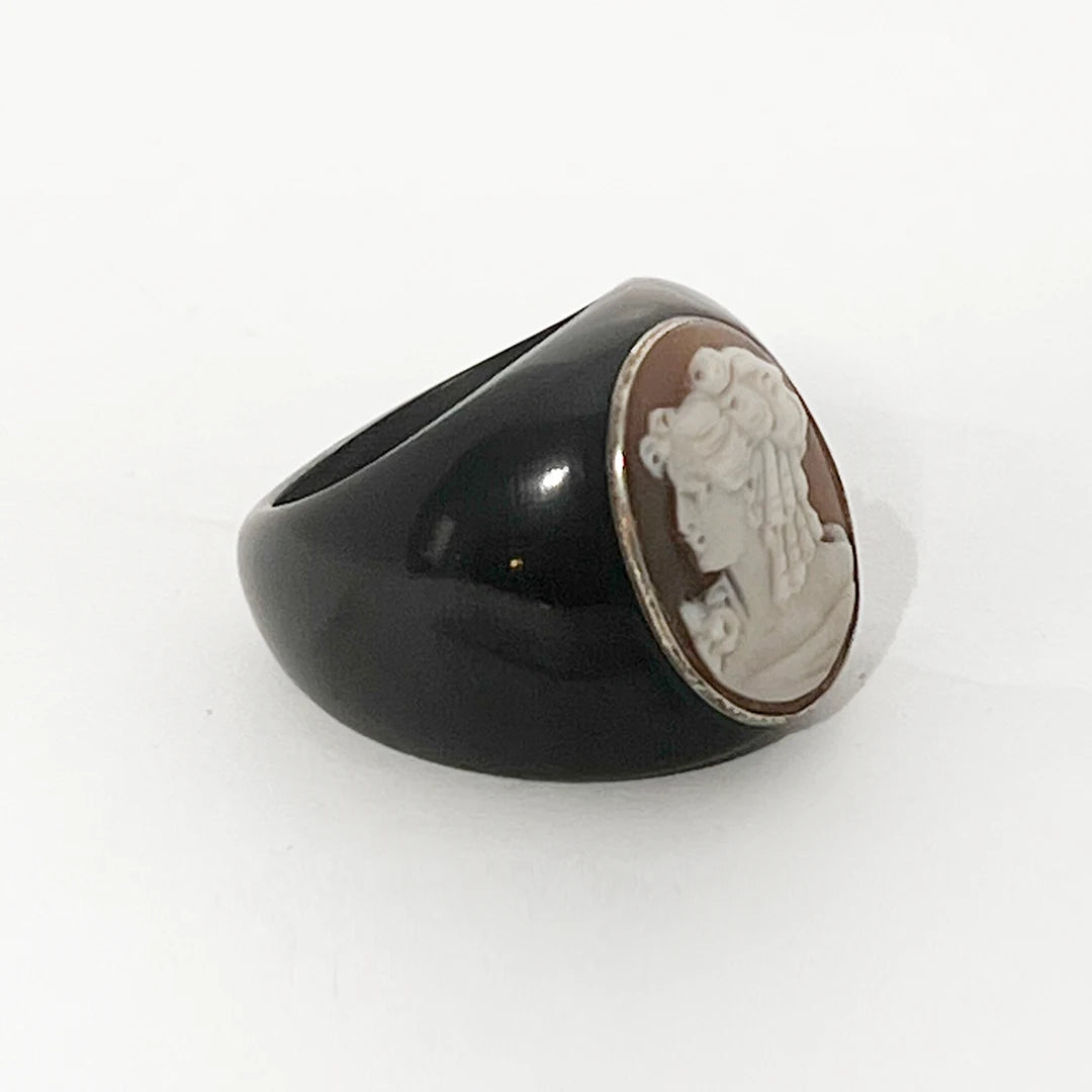 Cameo Ring Profile Woman