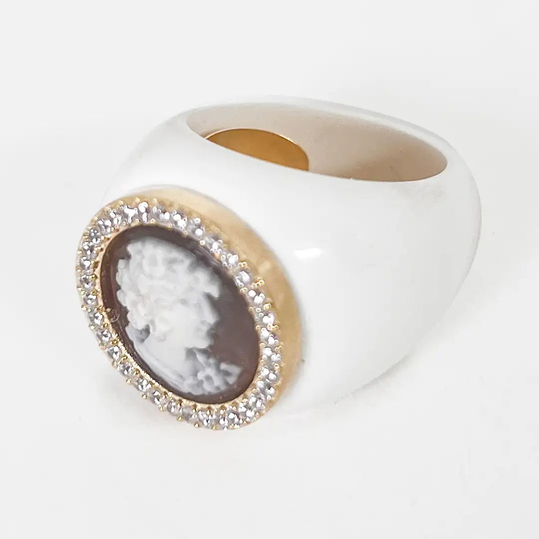 Cameo Ring Profile Woman