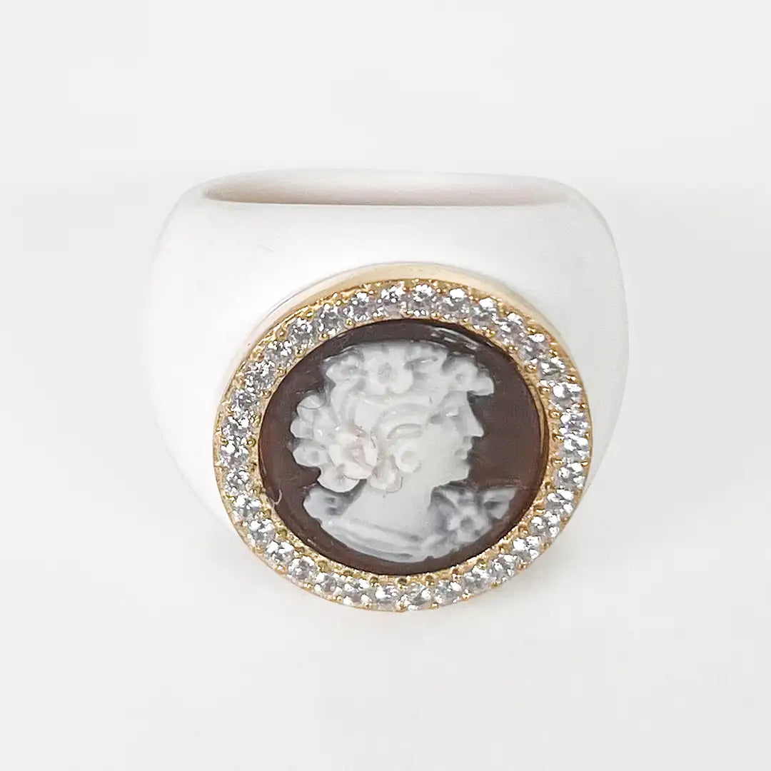 Cameo Ring Profile Woman