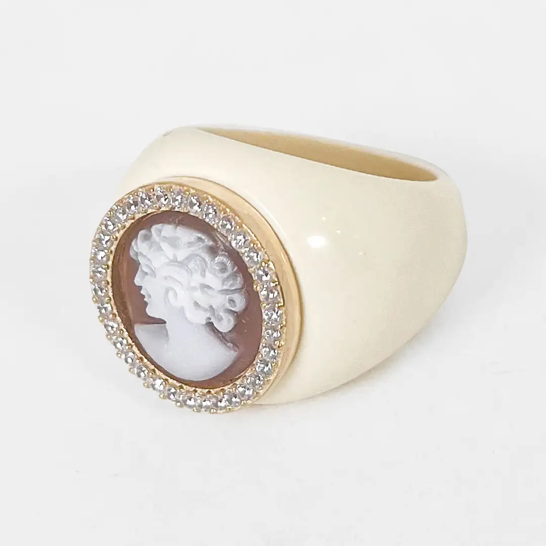 Cameo Ring Profile Woman