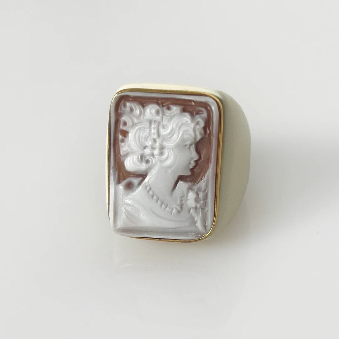 Cameo Ring Profile Woman
