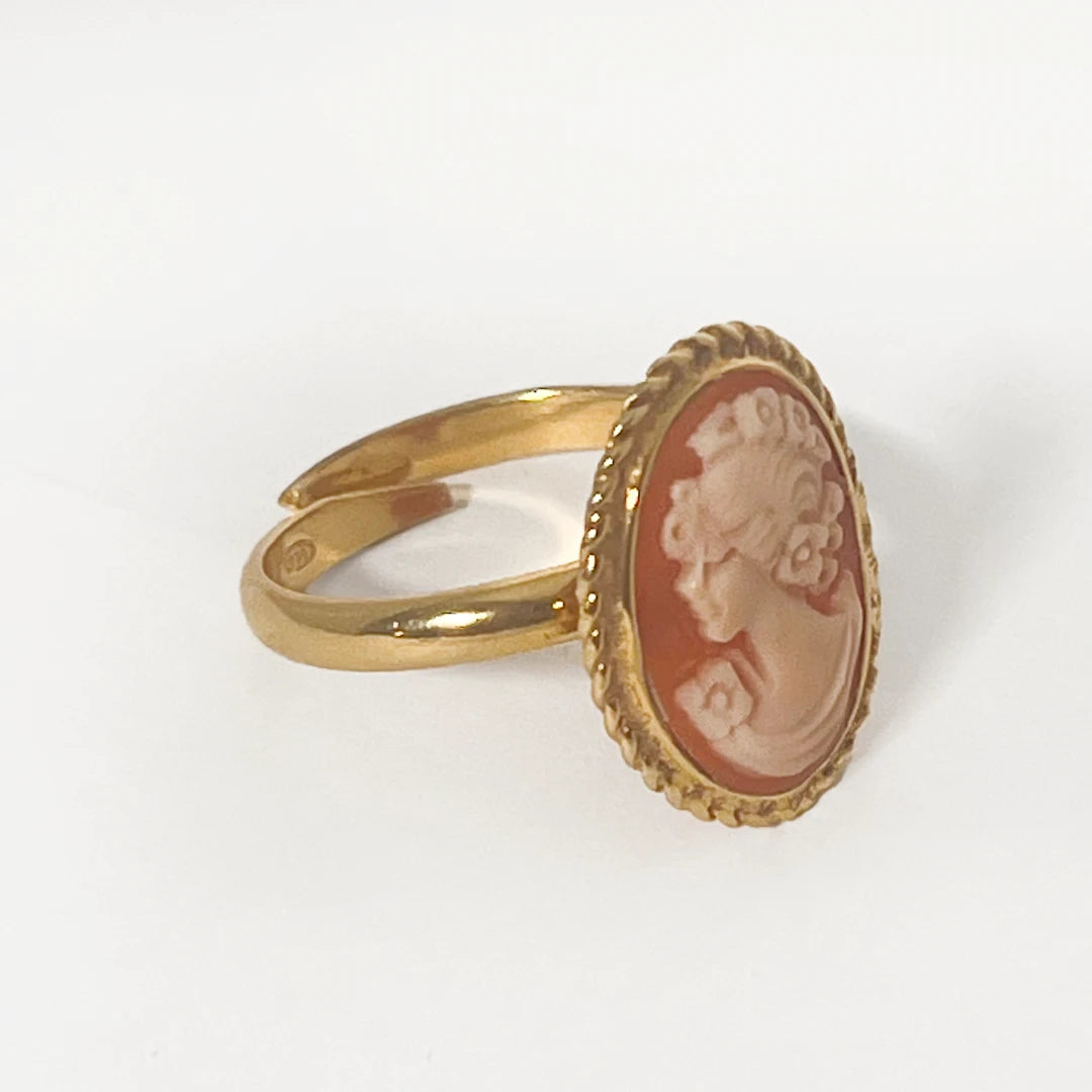 Cameo Ring Profile Woman