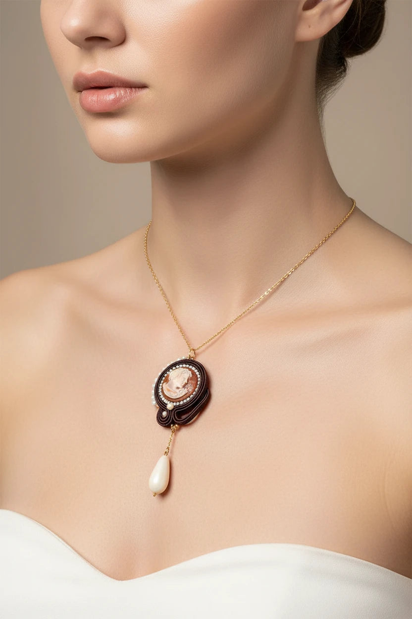 Collana Cammeo in Soutache