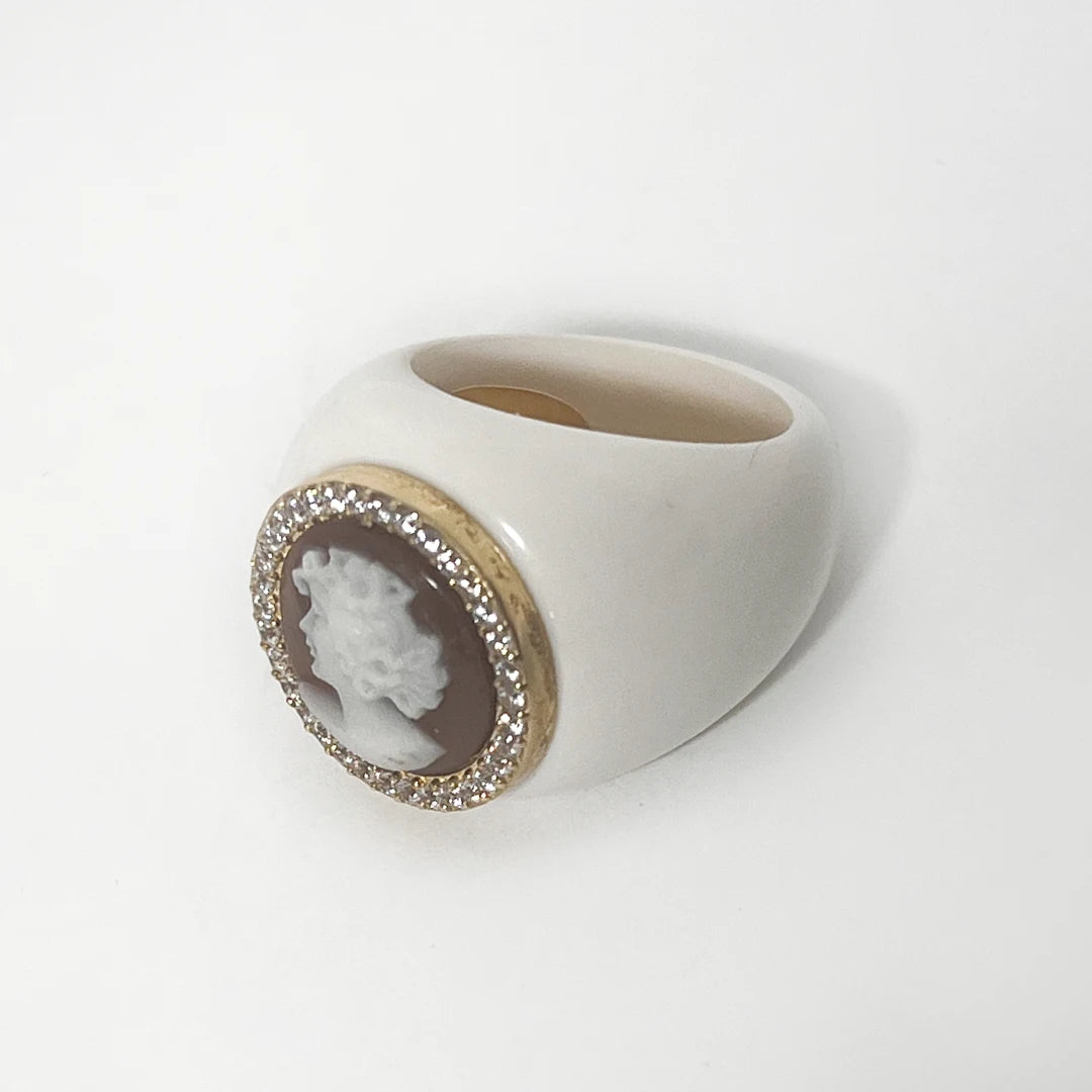 Cameo Ring Profile Woman
