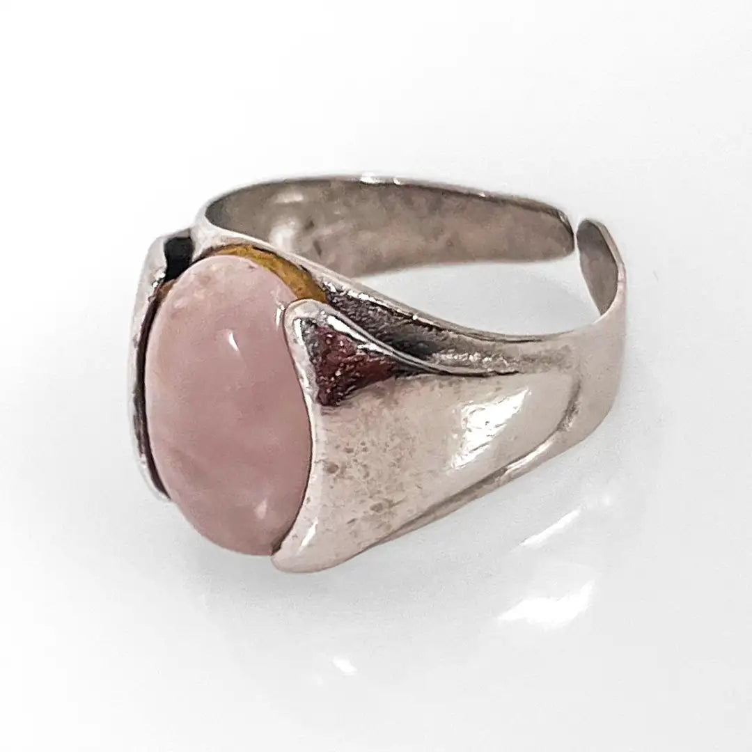 Anello in Argento con Pietra Rosa