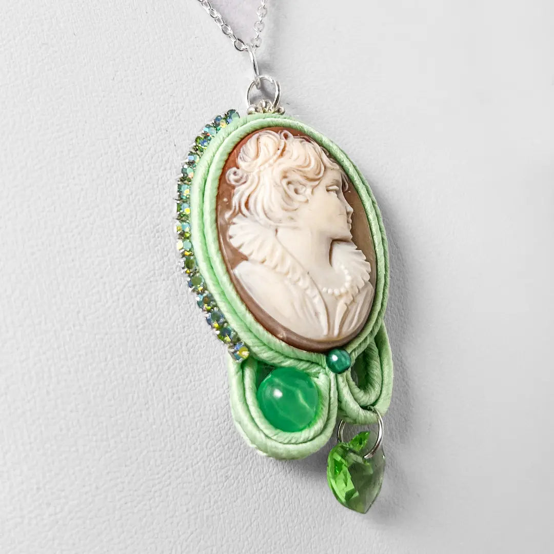 Silver Necklace with Pendant in Soutache with Cameo Profile Woman