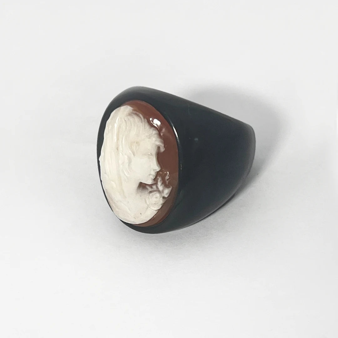 Cameo Ring Profile Woman