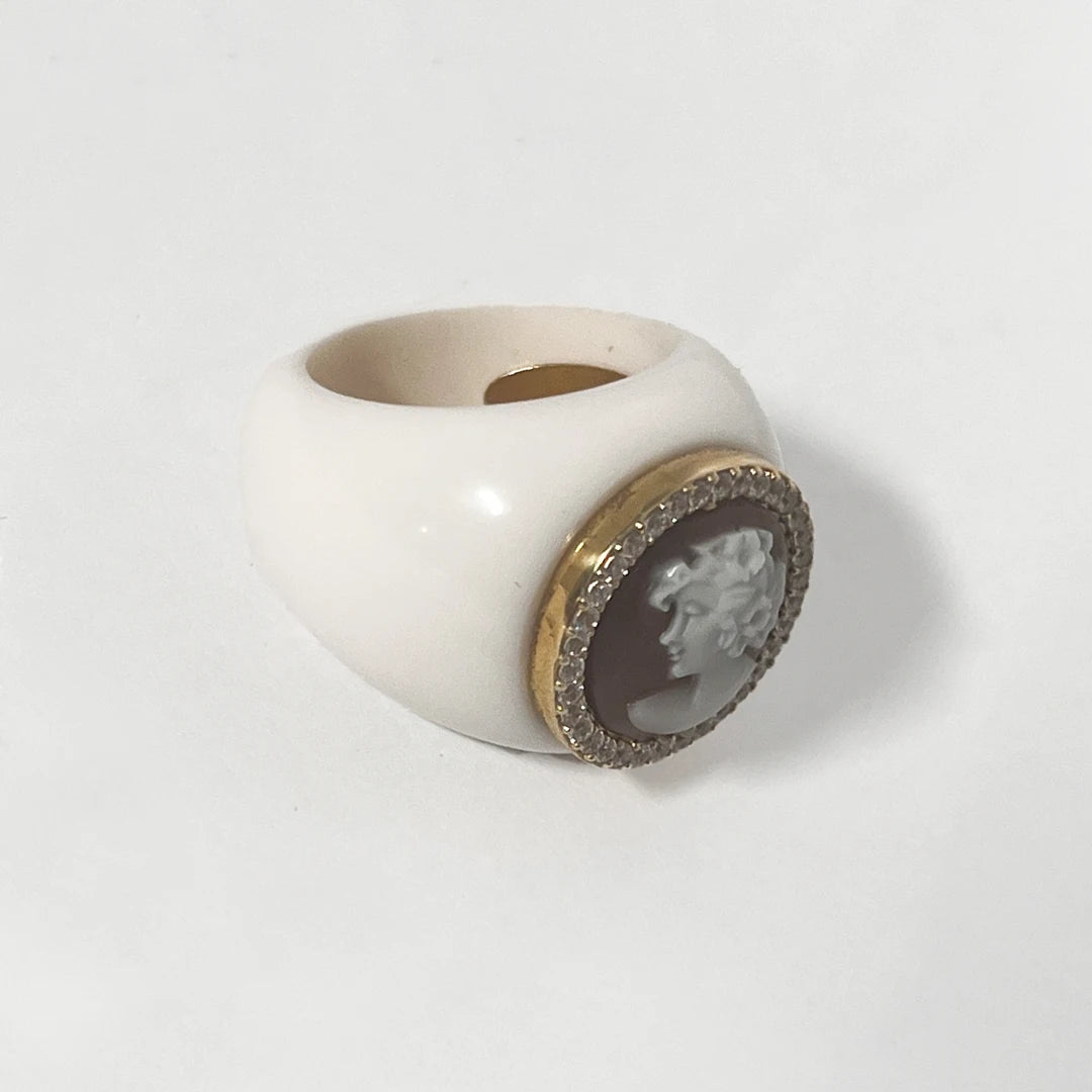 Cameo Ring Profile Woman