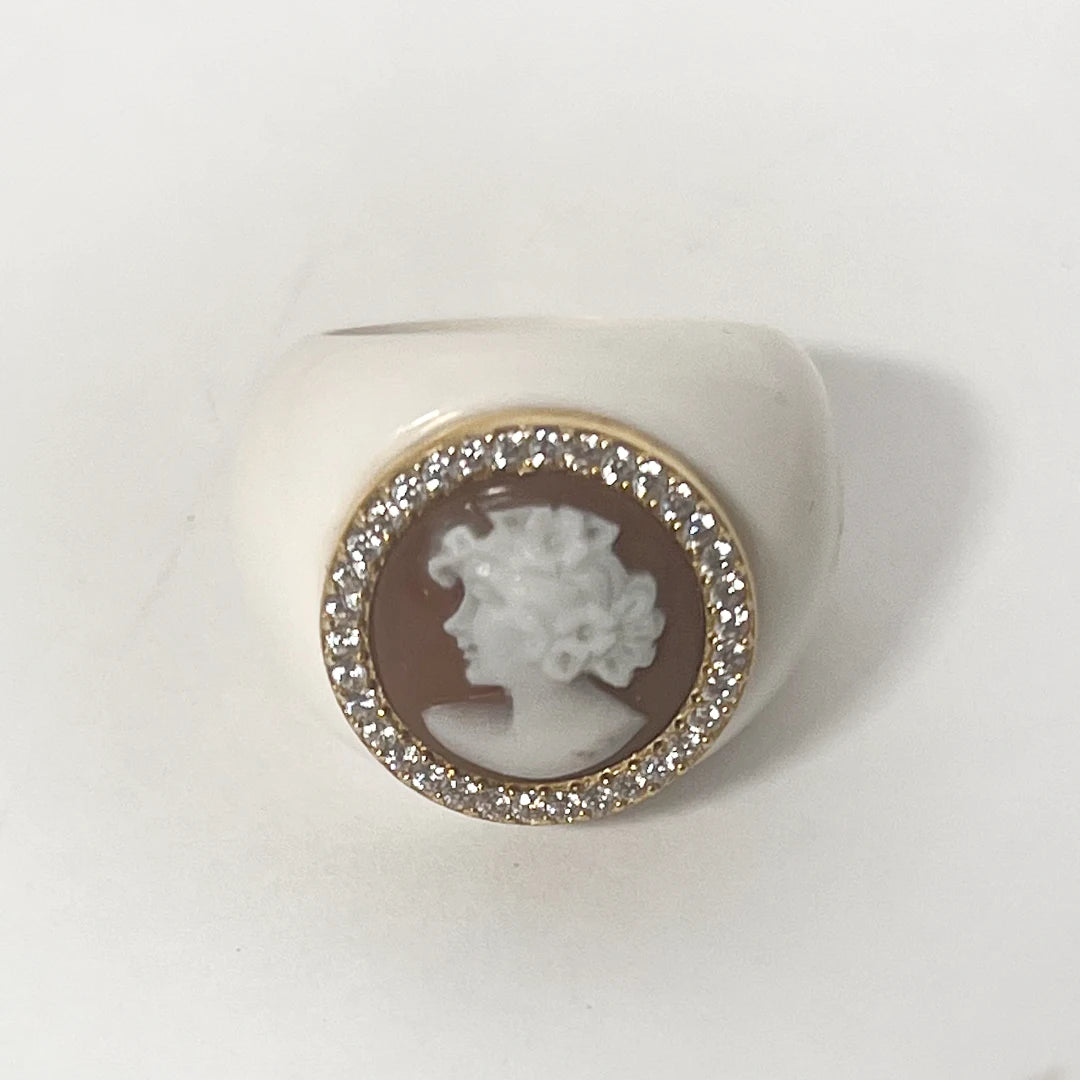 Cameo Ring Profile Woman