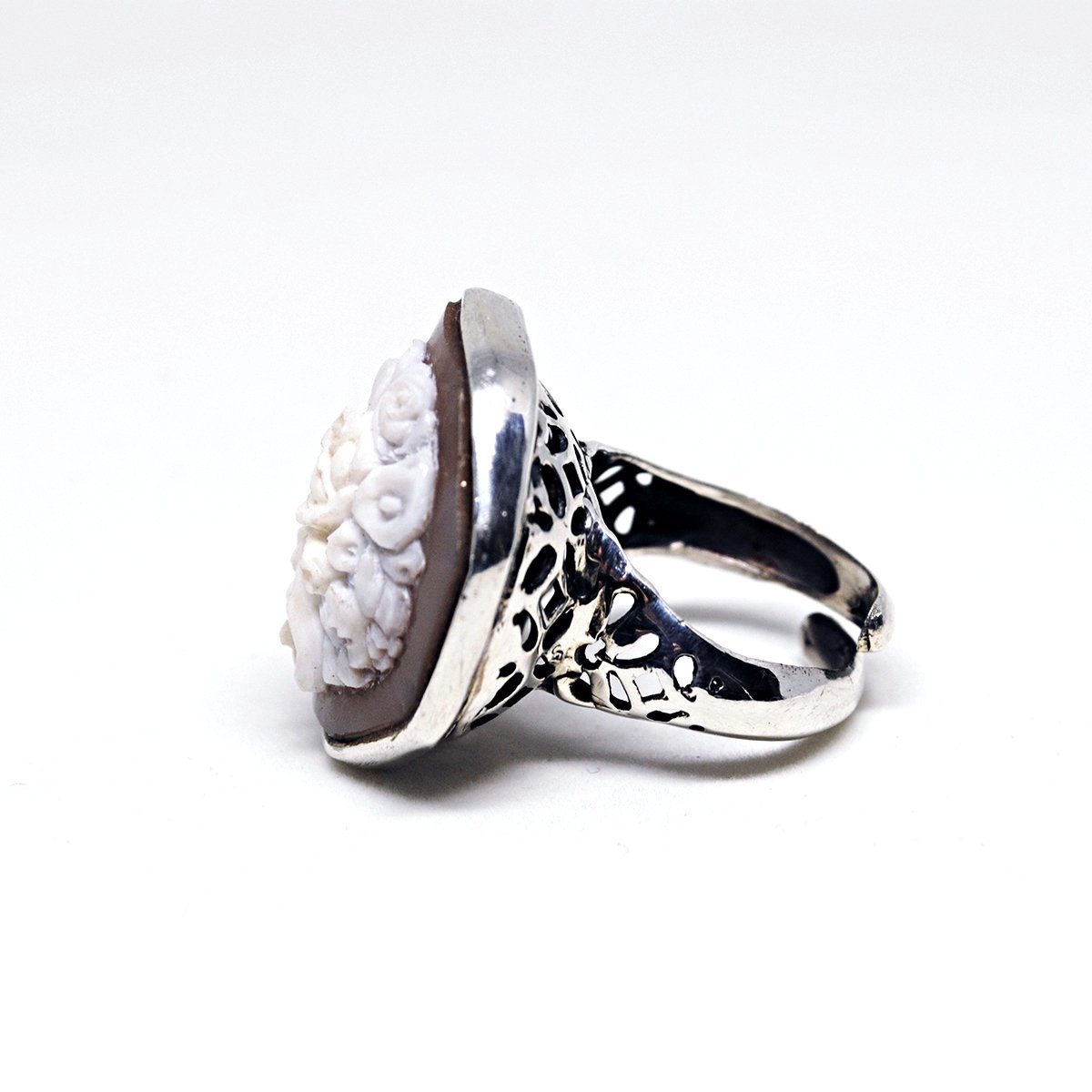 Cameo Flower Bouquet Ring
