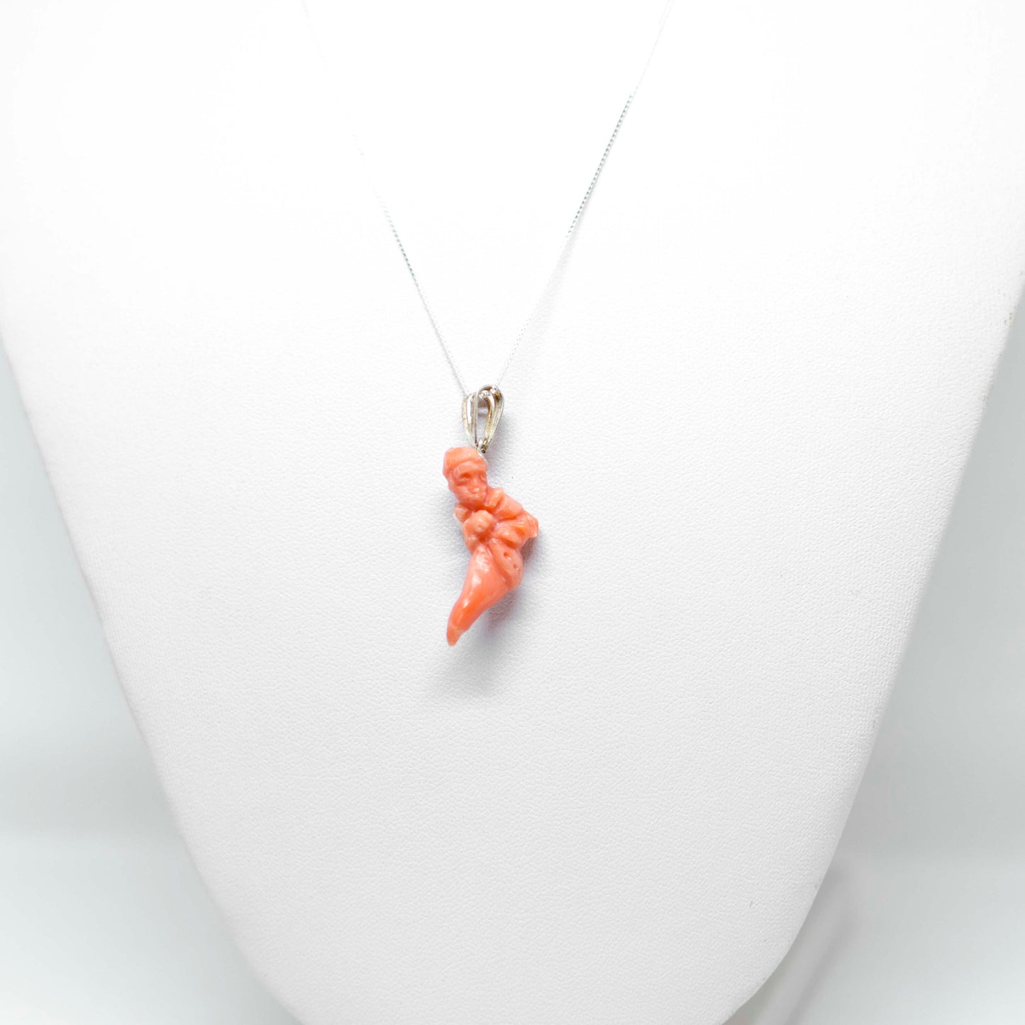Hunchback Horn Coral Pendant Protalupo