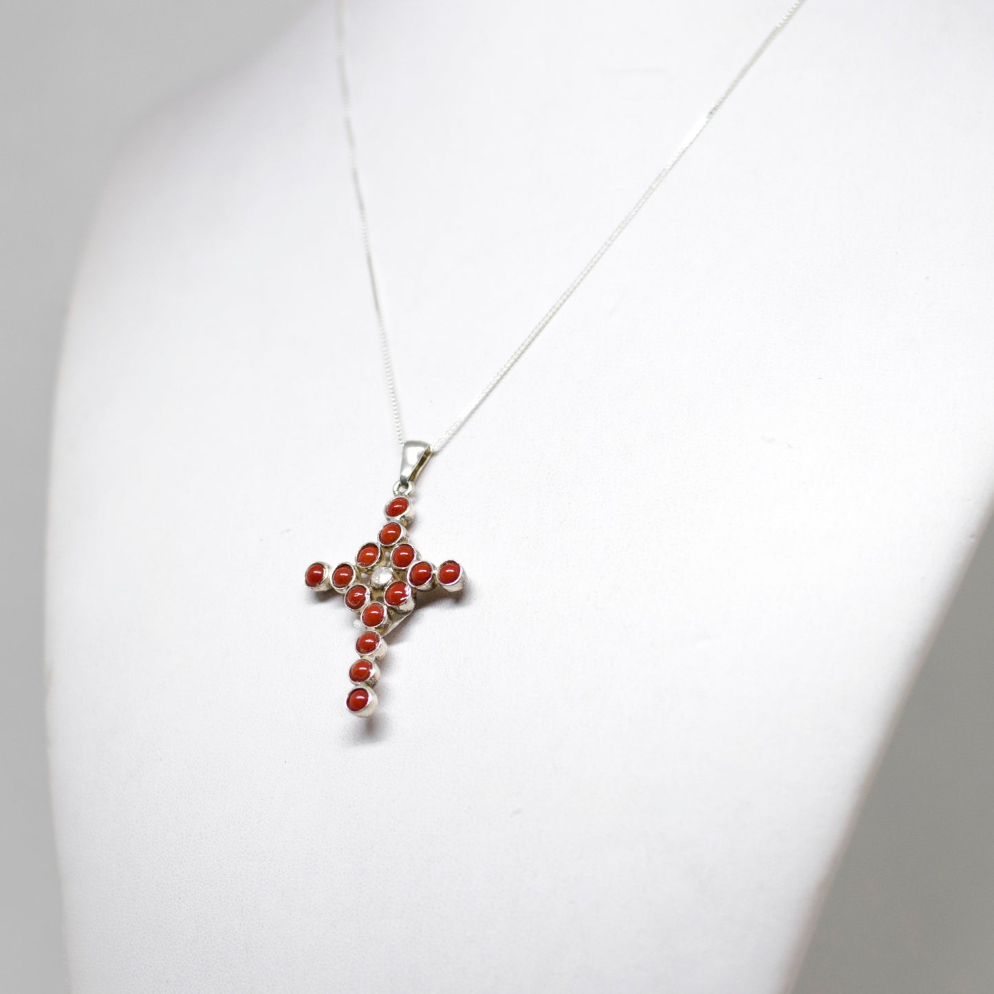 Pendente Corallo Rosso a Forma di Croce