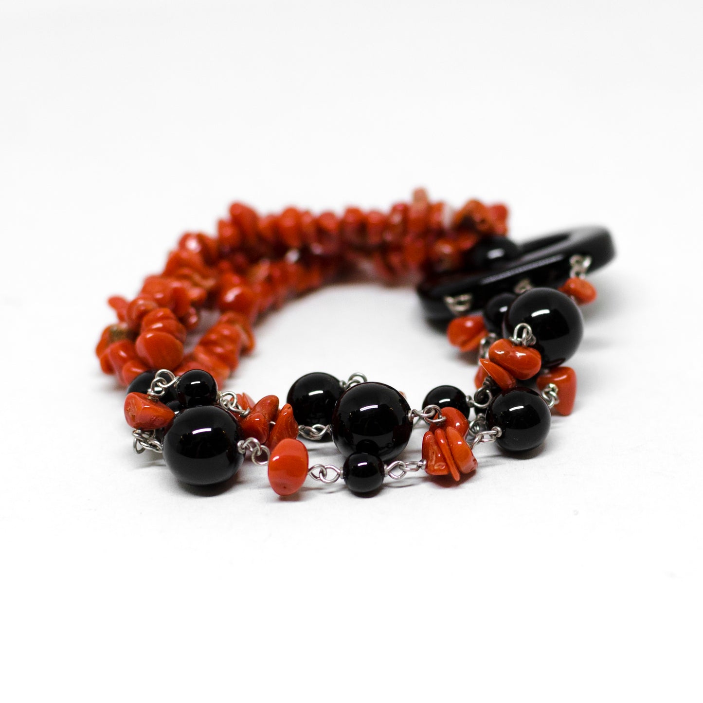 Red coral and agate bracelet