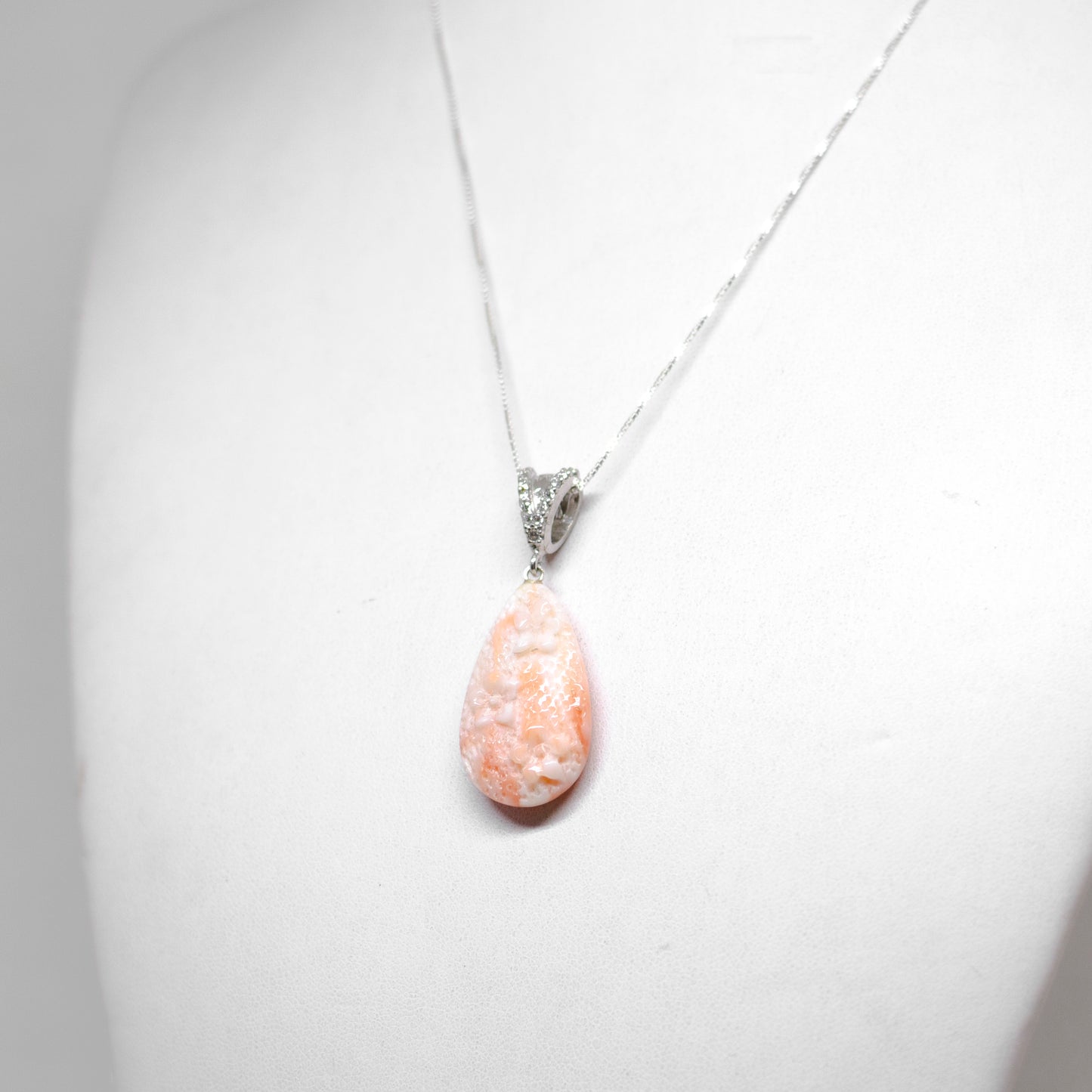 Pendente-Corallo-Rosa-Fiori-Scolpiti