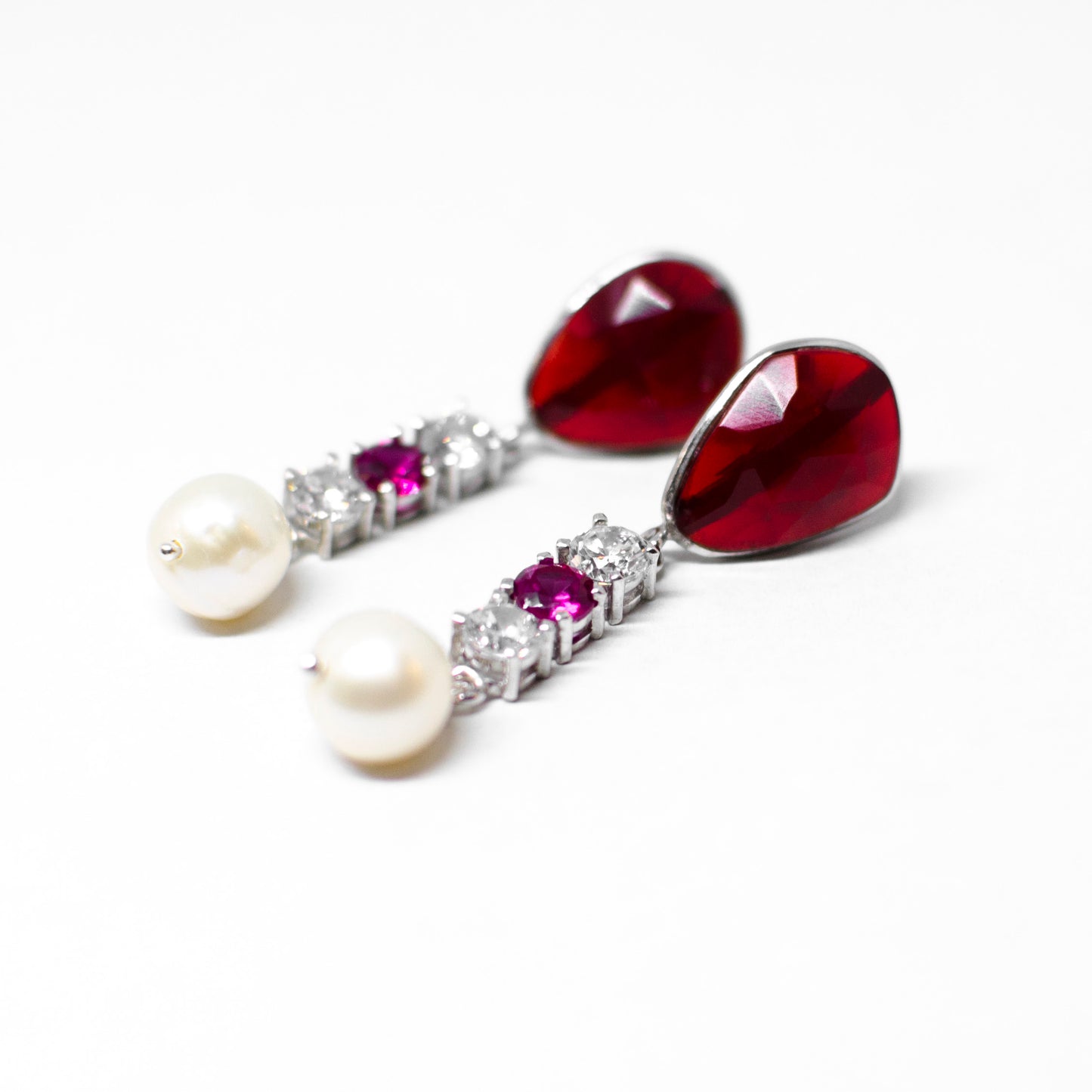 Silver, zirconia, agate and pearl earrings