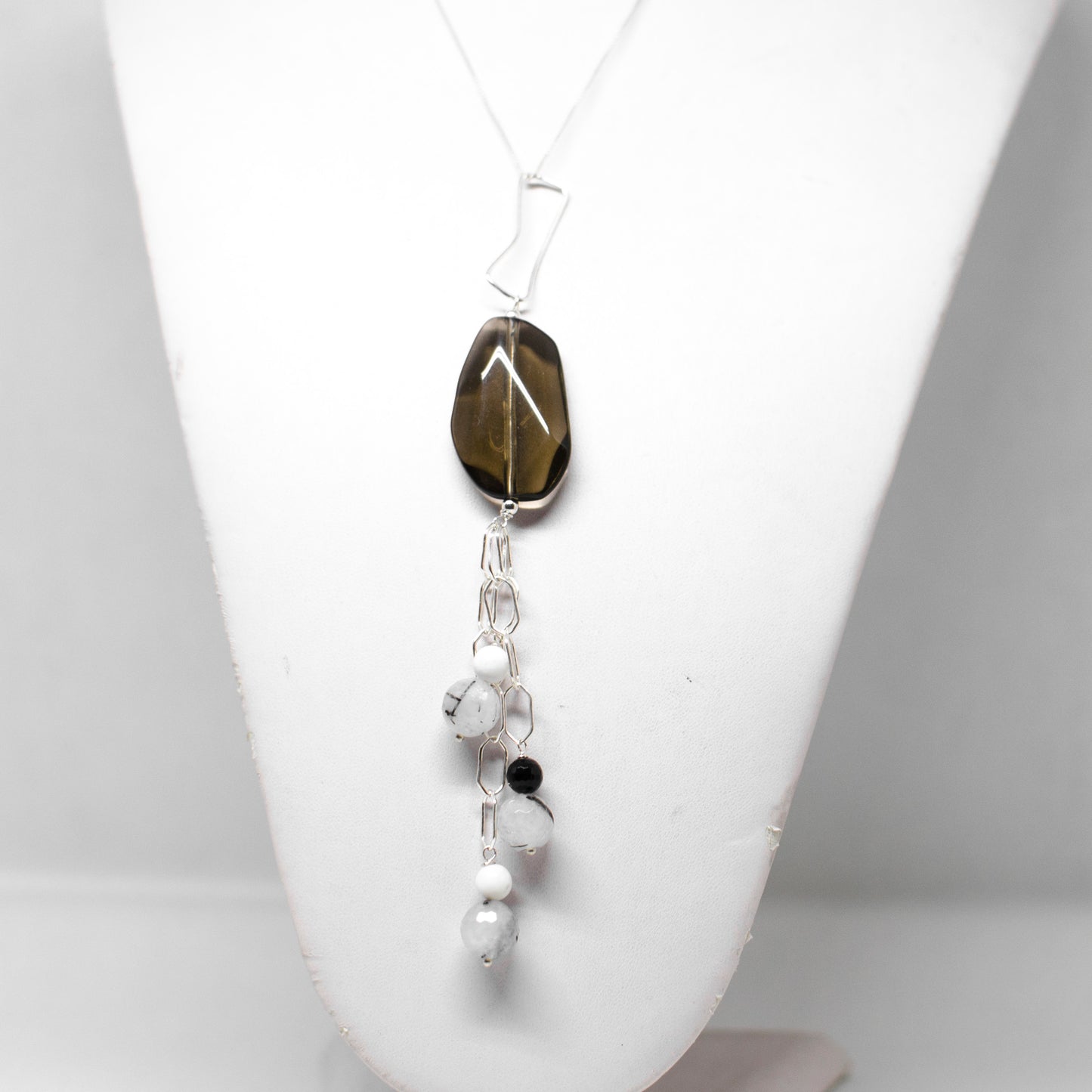Silver and agate pendant