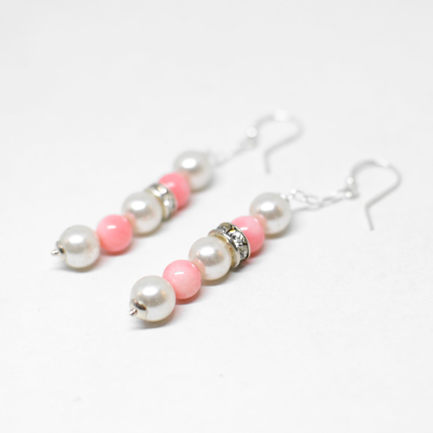 Pearl, agate and zirconia earrings