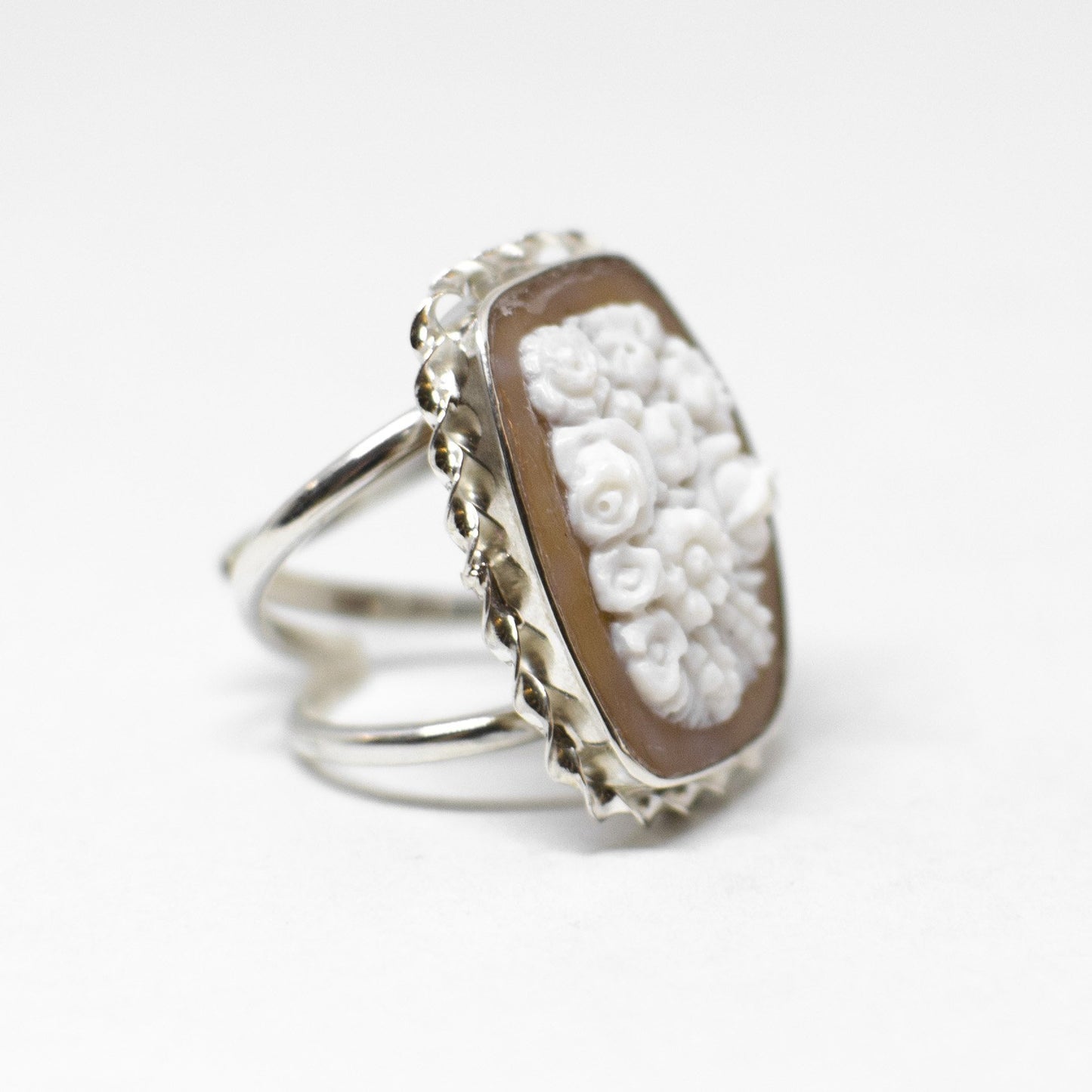 Anello-Cammeo-Fiori