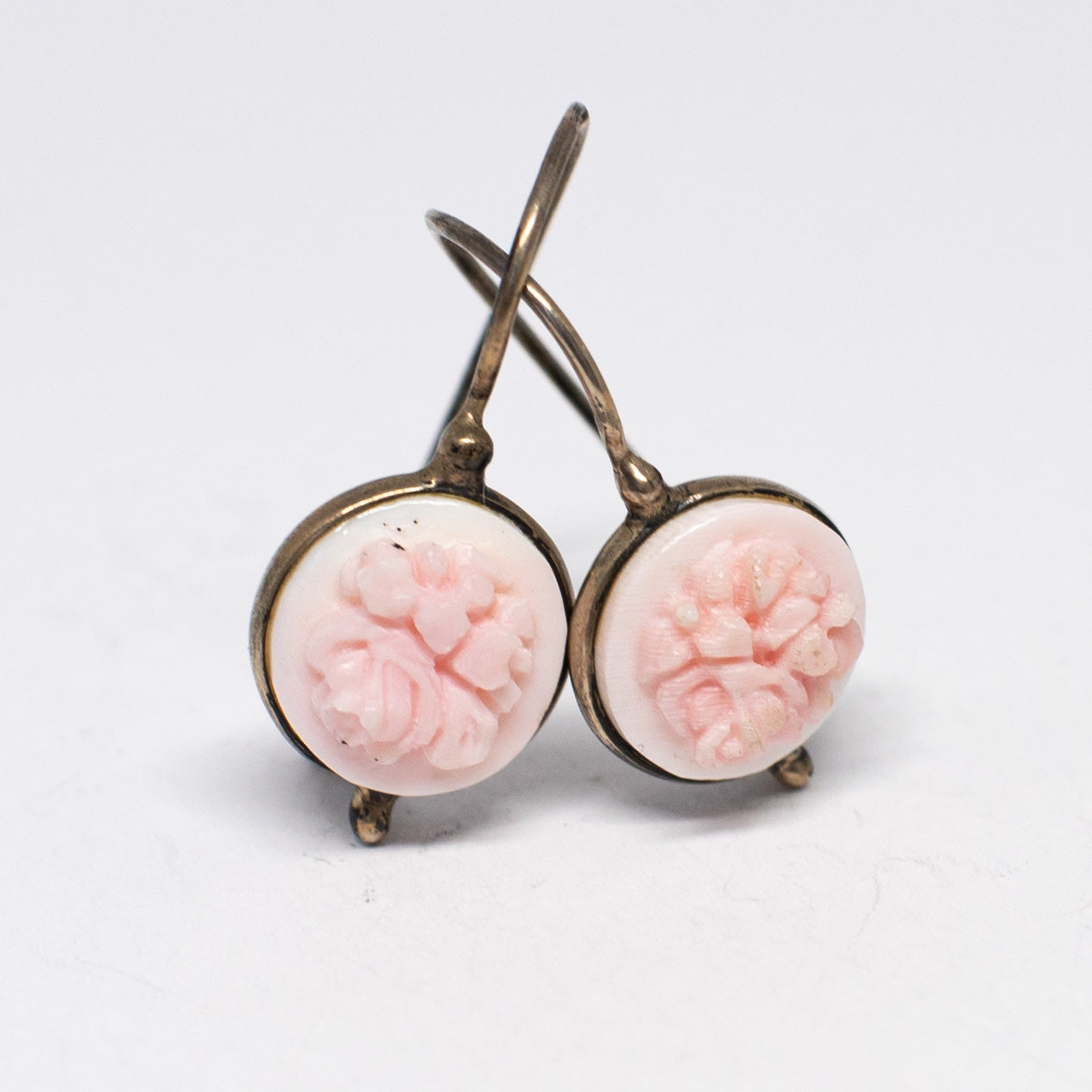 Orecchini Cammeo su Conchiglia Rosa