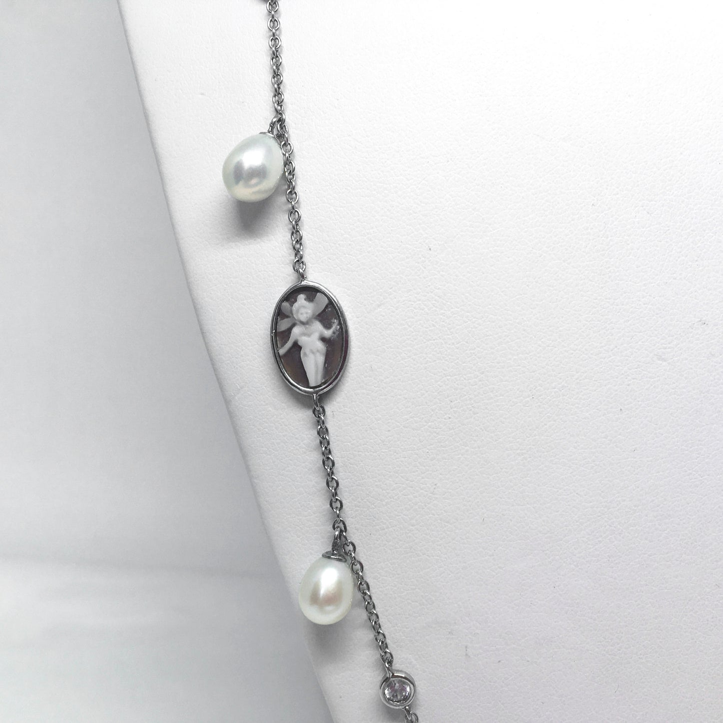 Collana Cameo Italiano Arianna Cammeo con Perle Trilly