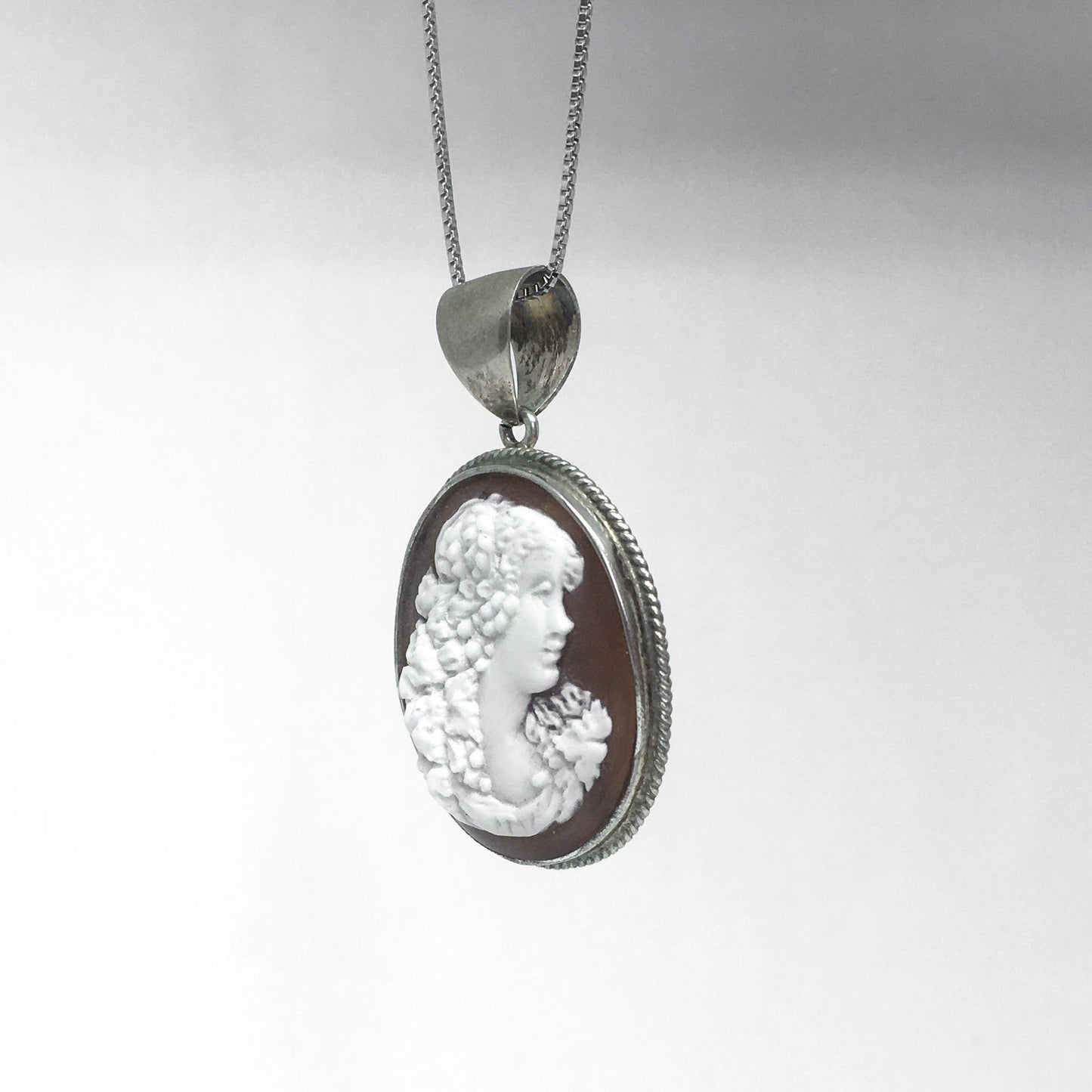 Pendente Cammeo Profilo Donna