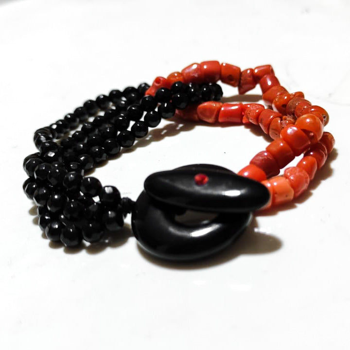 Red coral and agate bracelet