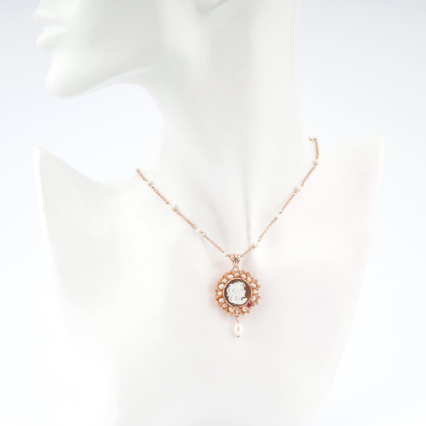 Pendente Anastasia Cammeo Profilo Donna Rame 2
