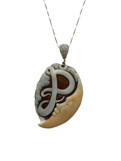 Pendente in Cammeo incisione "Lettera P"
