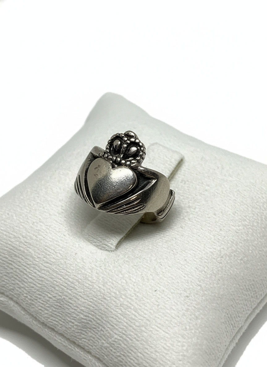 Anello in Cammeo  Raffigurante "Cuore Sacro"