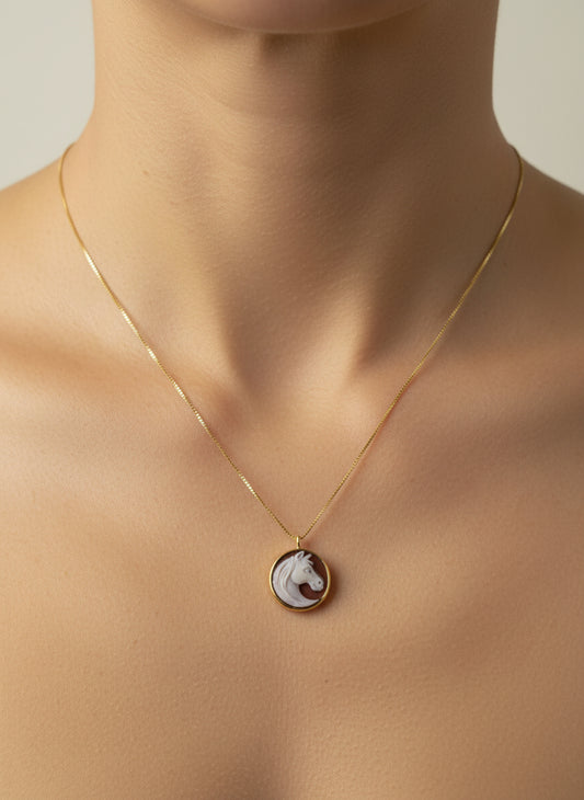 Collana in Cammeo incisione "Cavallo"