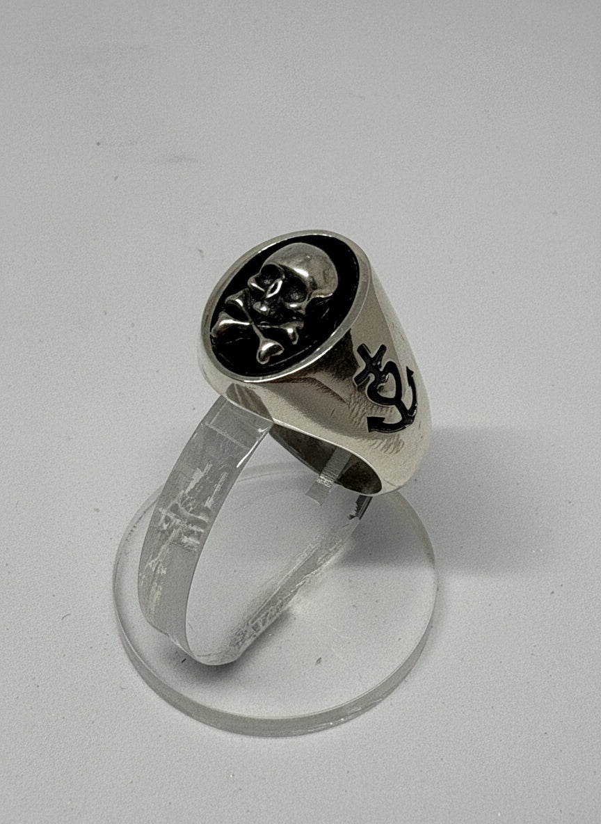 Anello in Argento "Incisione Teschio"