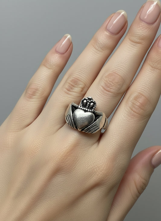 Anello in Argento Raffigurazione "Cuore Sacro"