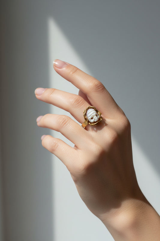 Anello in Cammeo incisione Pulcinella