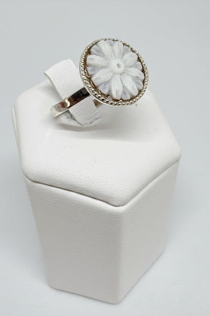 Anello in cammeo incisione Fiori