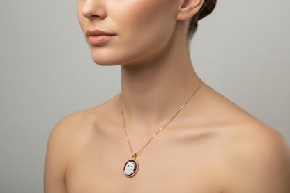 Collana in Cammeo incisione "Gatto"