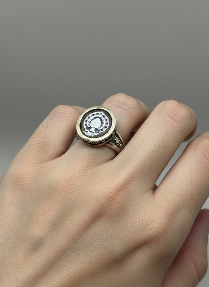 Anello in  Cammeo Incisione "Cuore Sacro"