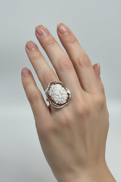Anello in Cammeo Artistico  incisione Fiori