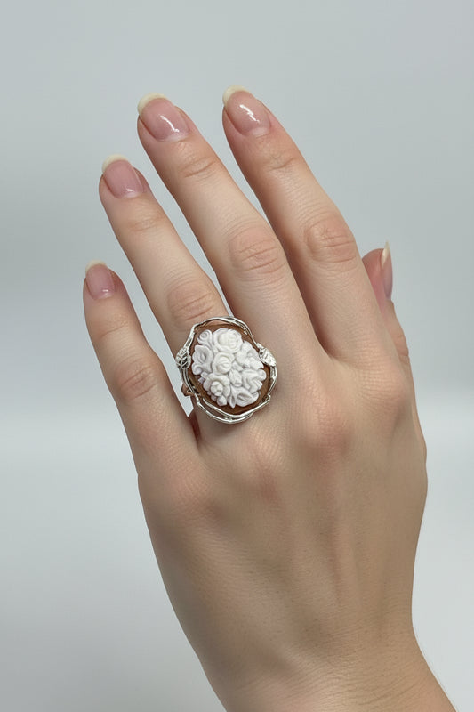 Anello in Cammeo Artistico incisione Fiori
