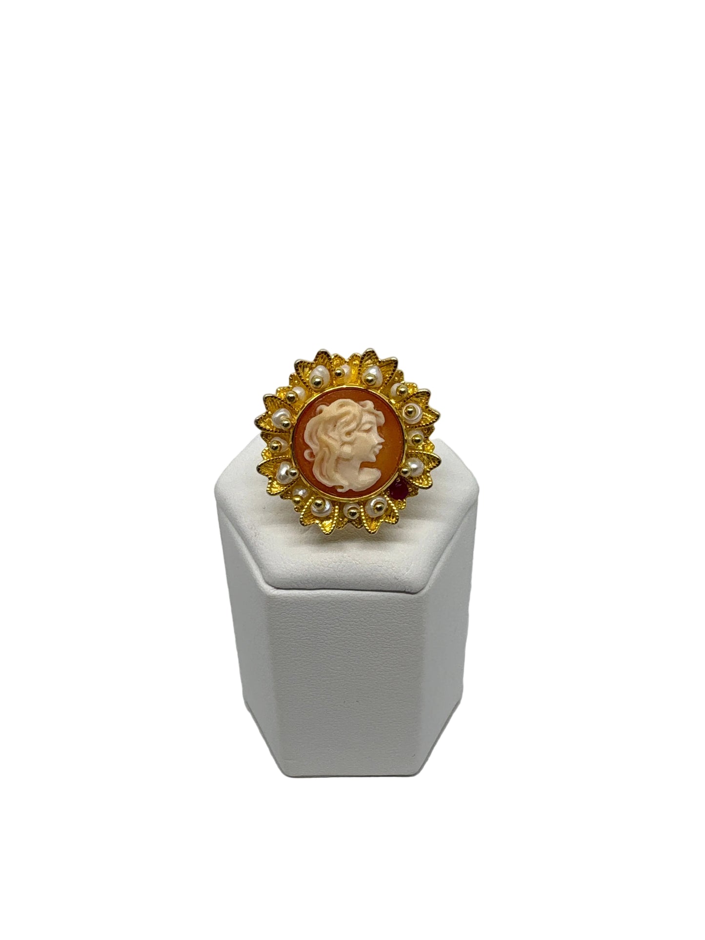 Anello in Cammeo incisione "Profilo di Donna"