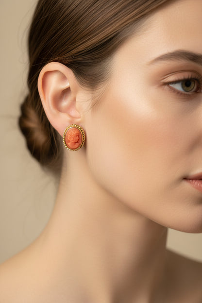 Orecchini in Corallo incisione Volto di Donna