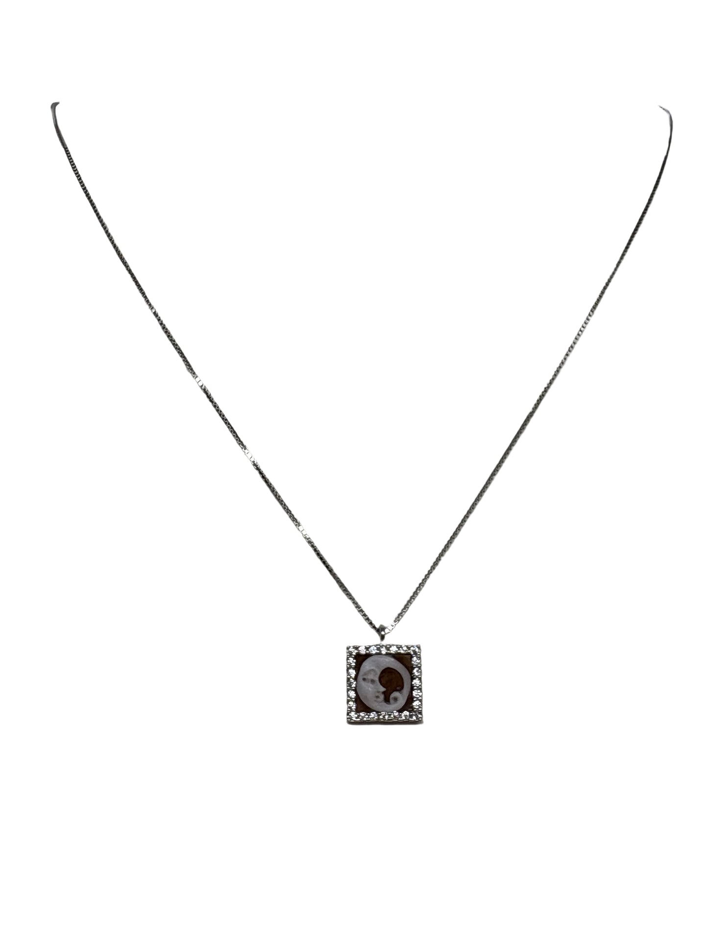 Collana in Cammeo incisione "Luna"