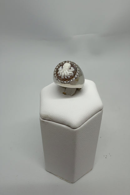Anello in Cammeo incisione "Polpo"